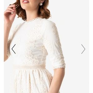 Hidden alley, 2xl, white/cream dress